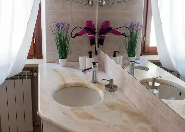 Limone - Casa Con Giardino Privato - ואסטו