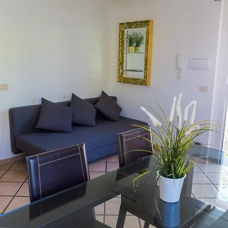 Limone - Casa Con Giardino Privato - *