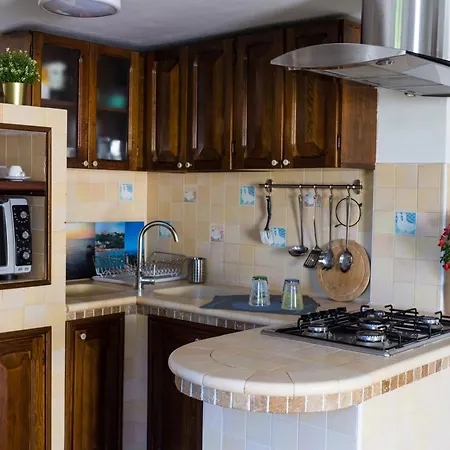 Vakantiehuis Limone - Casa Con Giardino Privato - *