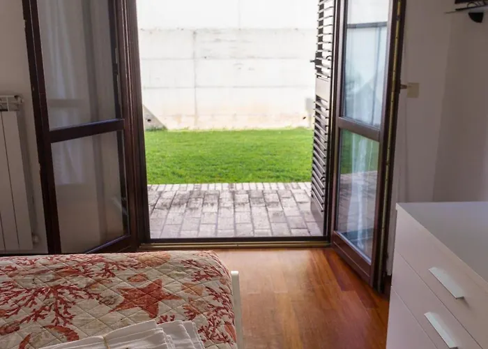 Limone - Casa Con Giardino Privato - *